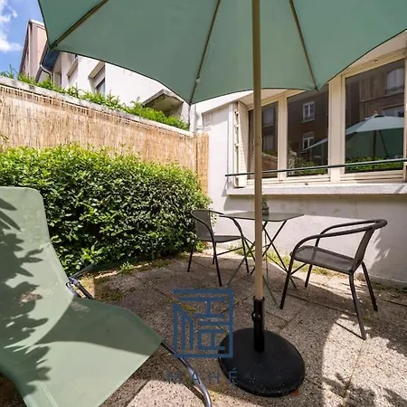 Thermal - Studio Avec Terrasse Apartamento